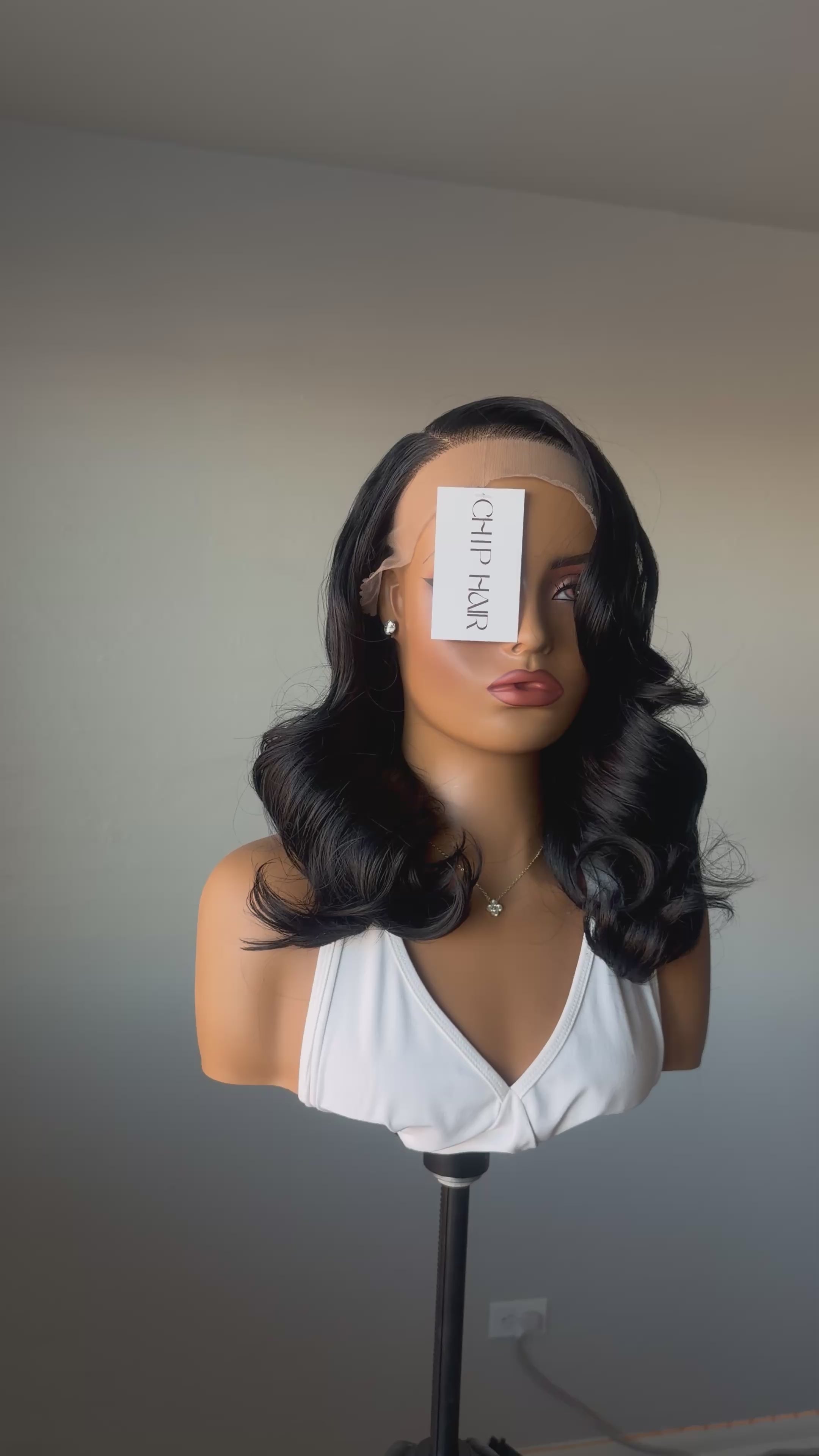 Black wave 18” wig